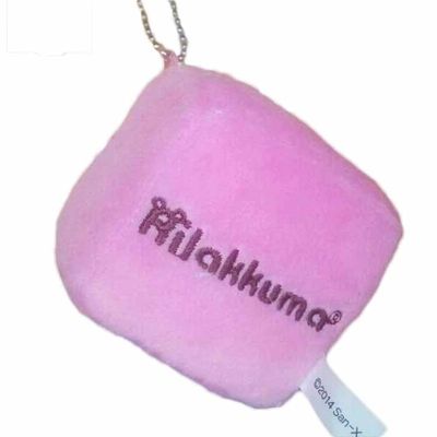 La cadena dominante de la felpa del oso del rosa del cuadrado rellenó los aparatos del colgante de la muñeca modifica para requisitos particulares