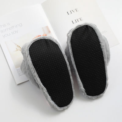 No deslice los deslizadores de la felpa de los niños de la forma de la pata del gato de los 25cm