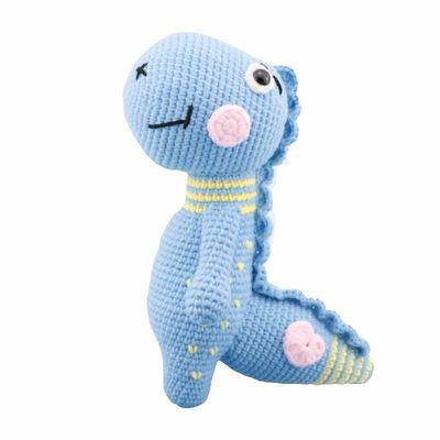 Muñeca hecha a mano rellena poliéster realista del ganchillo