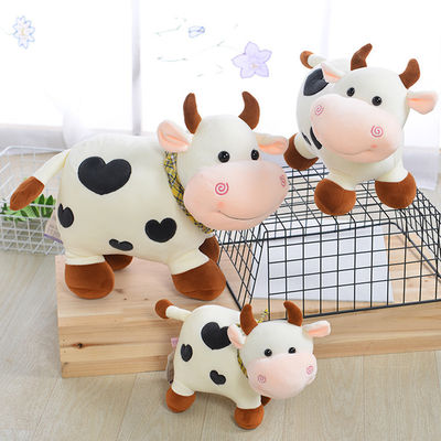 Muñeca casera de la felpa de la vaca de la decoración del lavable a mano